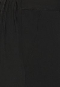 Vero Moda Pantalon classique - black