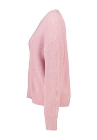 Maglione a coste di un rosa chiaro con una vestibilità rilassata, maniche lunghe e scollo rotondo; texture morbida e design semplice e moderno.