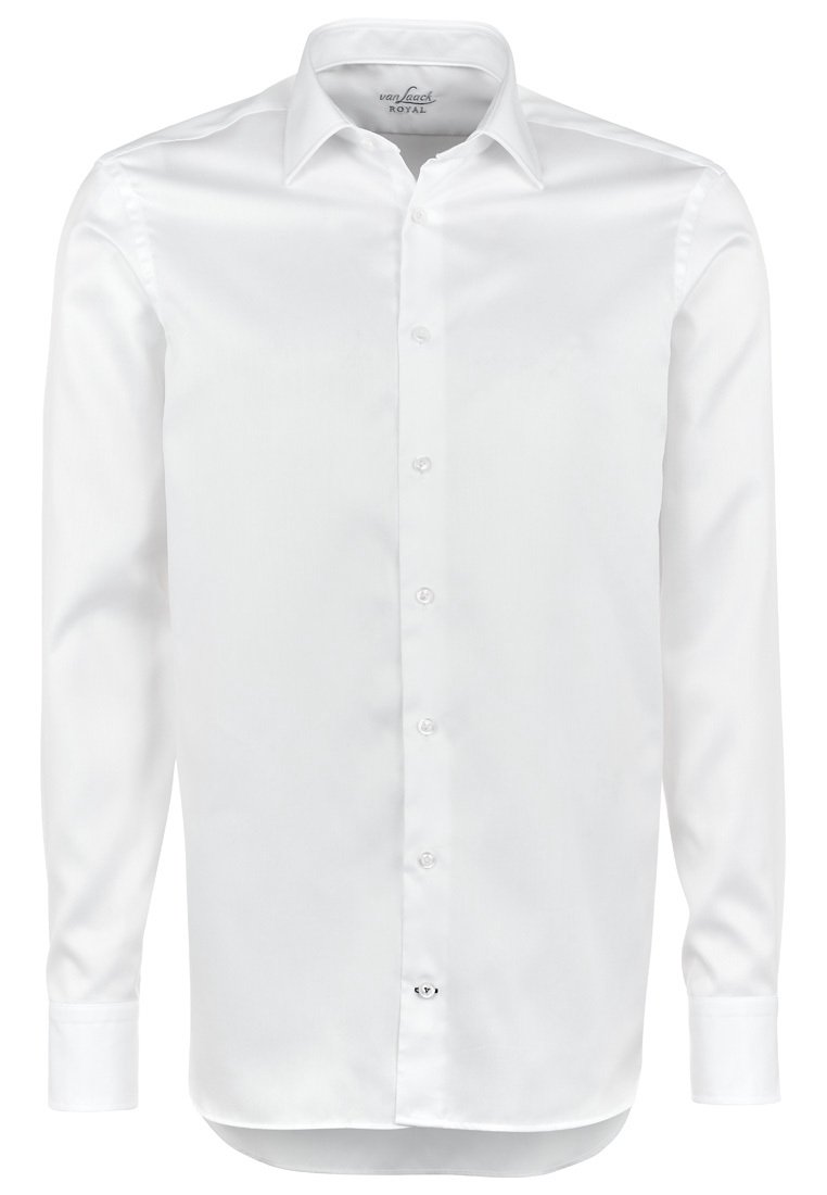 Camisa de botones blanca de manga larga, hecha de una tela suave. Presenta un cuello clásico y un corte recto con un fondo ligeramente redondeado.