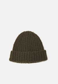 Muts - dark green