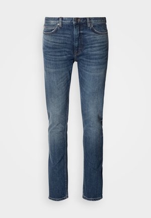 Blauwe denim jeans met een rechte pijp, middelhoge taille, vijf-pocket ontwerp en subtiele vervagingdetails aan de voor- en achterkant.
