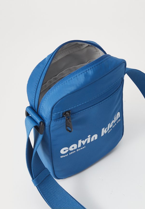 GRAPHIC REPORTER - Cross body bag4