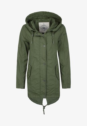 Veste en tissu vert avec capuche, dotée d'une fermeture à boutons, d'une taille à cordon de serrage et de poches à motif en dentelle. Texture lisse et design décontracté.