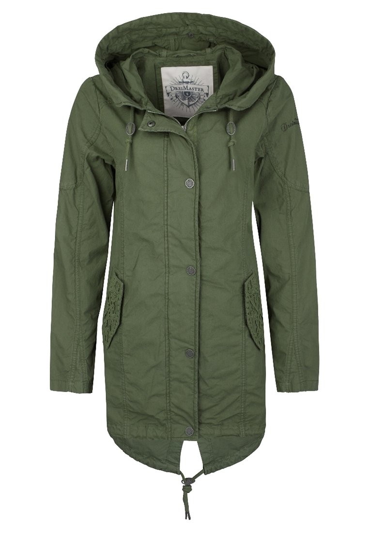 Giacca di tessuto verde con cappuccio, dotata di chiusura a bottoni, vita regolabile con coulisse e tasche con motivo in pizzo. Texture liscia e design casual.
