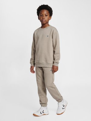 Hummel, HUMMEL CREWNECK UNISEX - Sweatshirt - vintage khaki