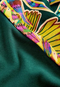 Thumbnail Image 9