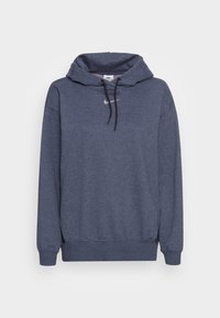 Sudadera azul oscuro con capucha ajustable, mangas largas y dobladillo acanalado. Fabricada con un tejido suave y con un pequeño logo en el pecho.