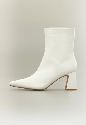 RAID, BELISE - Bottines - white