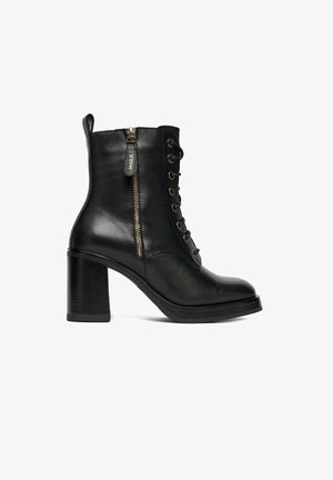 Mexx, MEXX BOOTS WOMEN'S BLACK 5906751446041 - Enkellaarsjes met hoge hak - black