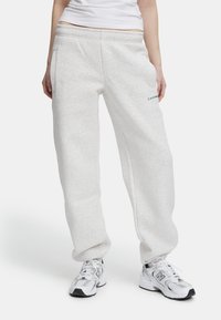 Caspara JOGGERS - Joggebukse - grey melange