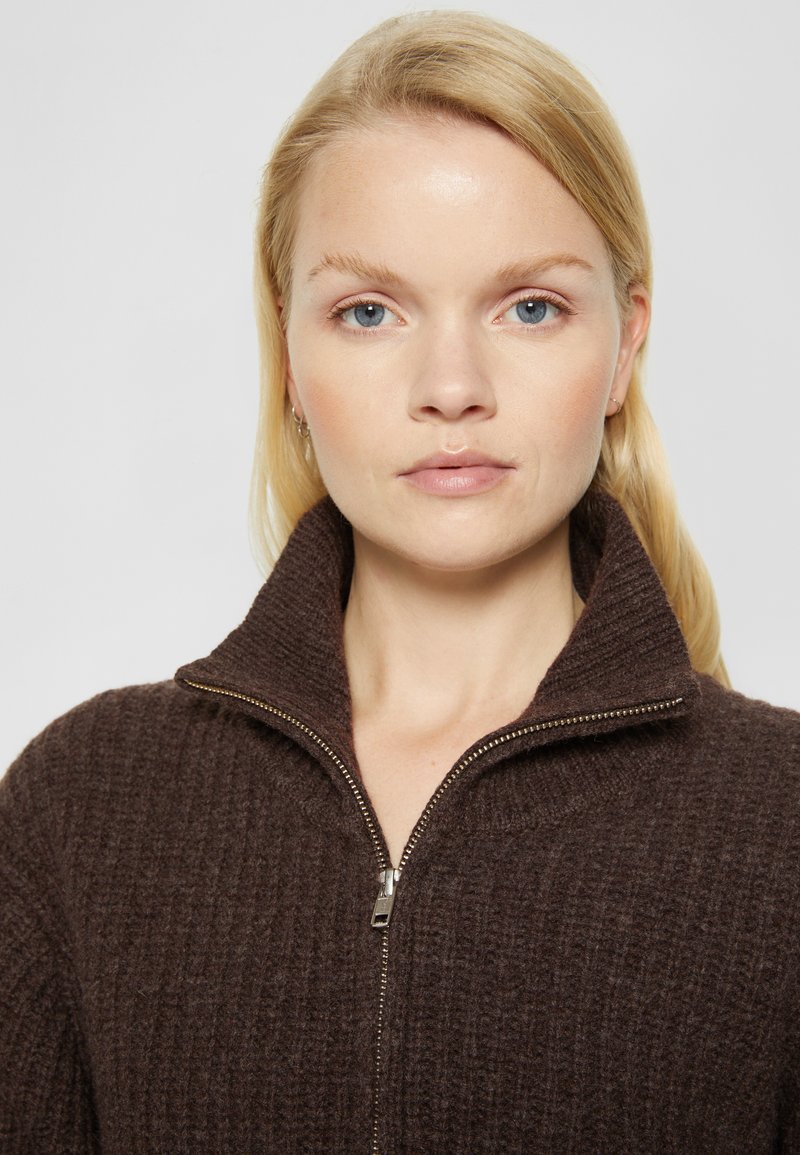 Damen Bekleidung | DESIGNERS REMIX CARMEN Strickpullover dark brown/braun - PB22447 Damen Bekleidung | DESIGNERS REMIX CARMEN Strickpullover dark brown/braun - PB22447
