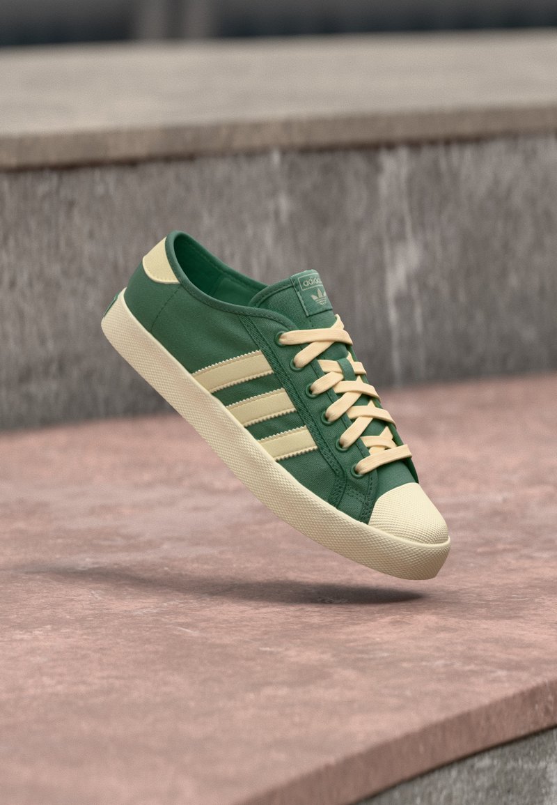 adidas Originals NISI blanch green/cream white/gum/light green