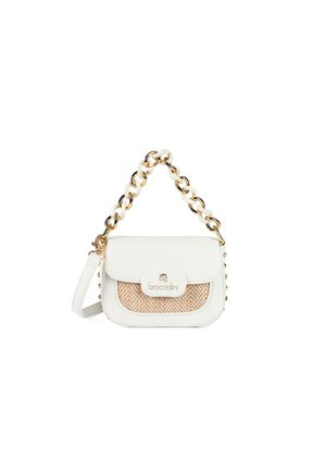 Borsa a mano in pelle bianca con fronte a motivo a spina di pesce, dettagli dorati, tracolla a catena spessa e marchio sul fermaglio.