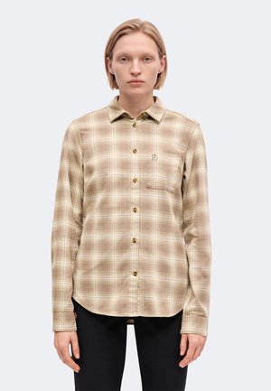 Fjällräven, ÖVIK SHIRT - Риза с копчета - chalk white/brown