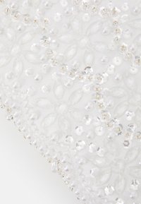 Mascara Kuvertväska - white