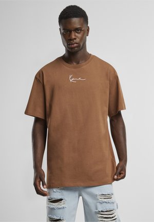 Karl Kani SMALL SIGNATURE ESSENTIAL TEE UNISEX - Pamata T-krekls - brown
