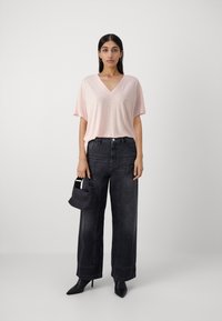 Tommy Hilfiger T-shirts basic - whimsy pink