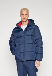 Tommy Jeans - ESSENTIAL PUFFER JACKET - Talvitakki - dark night navy Pienoiskuva 1