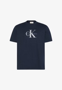 Valimata, dark sapphire