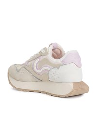 Beige sneakers med mocka och mesh-material, med rosa accenter, rund tå, tjock sula och förstärkt hälflik.