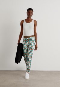 Marc Cain Pantalon classique - soft teal