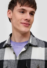 QS Leichte Jacke - hellgrau