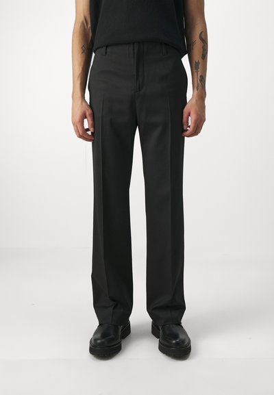 Filippa K BOOTCUT TROUSERS - Stoffhose - black