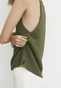 Massimo Dutti Toppi - green