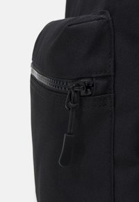 Pier One Dagryggsäck - black