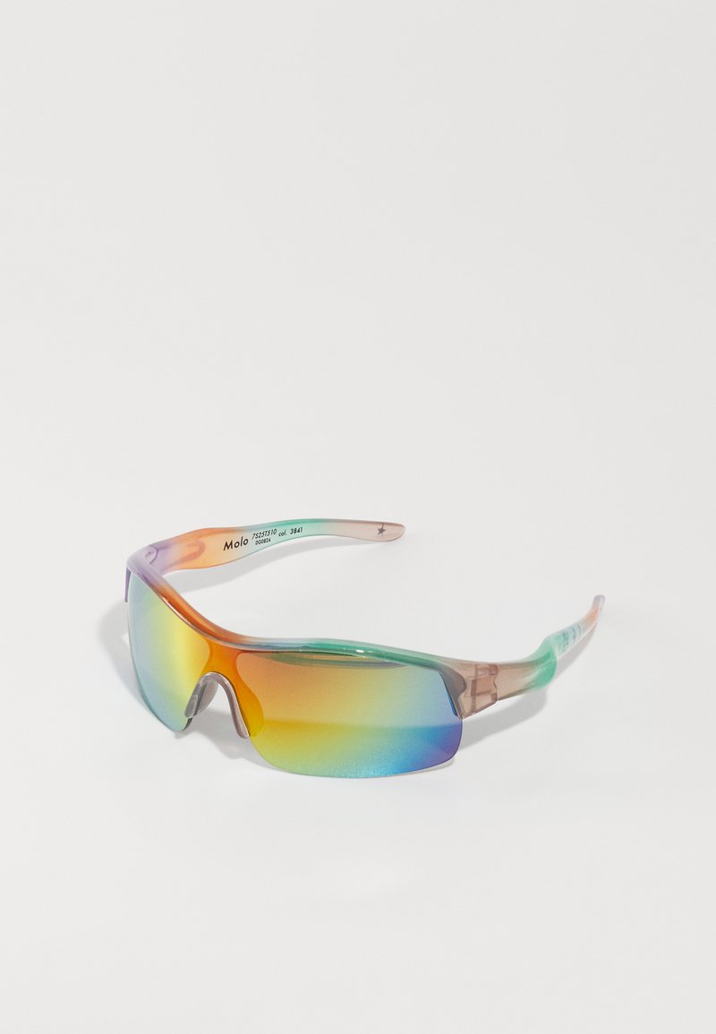 Occhiali da sole sportivi con una grande lente avvolgente caratterizzata da un gradiente che va dall'arancione al verde. Bordo trasparente e un design del telaio resistente.