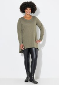 Angel of Style BEQUEME PASSFORM RUNDHALSLANGARM - Longsleeve - reed green