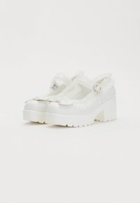 Koi Footwear TIRA RUFFLE MARY JANES PORCELAIN DELIGHTS EDITION - Apavi ar platformu un papēžiem - white