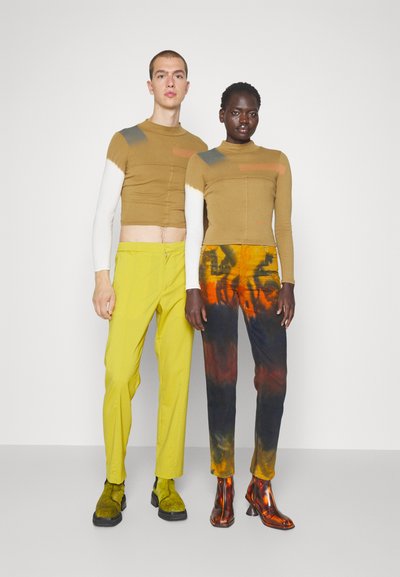 ECKHAUS LATTA LAPPED TURTLE UNISEX brązowy