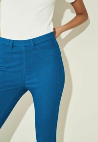Next CROPPED - Uske traperice - bright blue