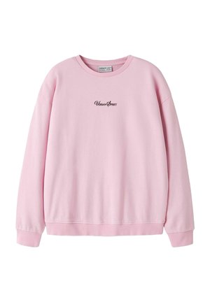Sweat-shirt rose clair avec poignets et bas en côtes, avec un petit texte noir "Urban Spirit" centré sur la poitrine.