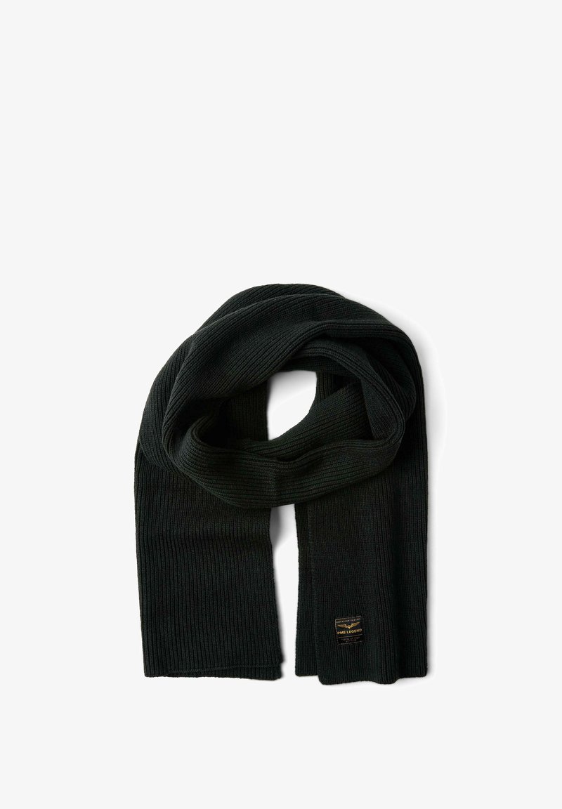 Zwarte gebreide sjaal met een geribbelde textuur, voorzien van een klein merklabel aan één uiteinde. De sjaal is in een losse lus gerangschikt.