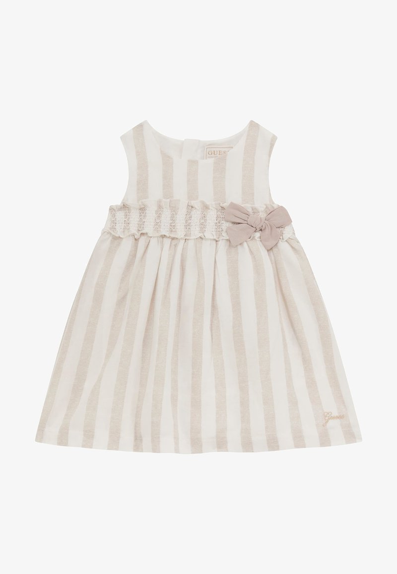Robe bébé sans manches avec rayures verticales beige, taille froncée avec détail en dentelle et nœud en tissu sur le côté droit.