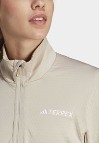 Adidas Terrex - Kurtka z polaru