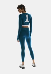 On TRAIN 7/8 - Leggings - tempest
