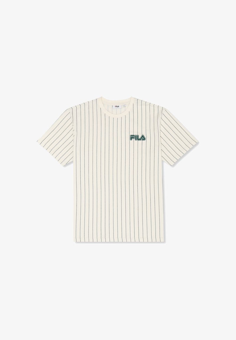 T-shirt blanc à manches courtes avec de fines rayures verticales noires et un logo FILA vert sur le côté gauche de la poitrine.