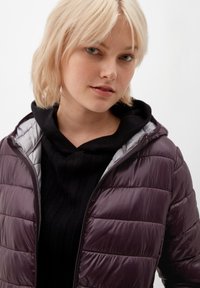 QS MIT KAPUZE - Winterjas - purple