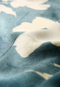 Unselected, slate cream floral