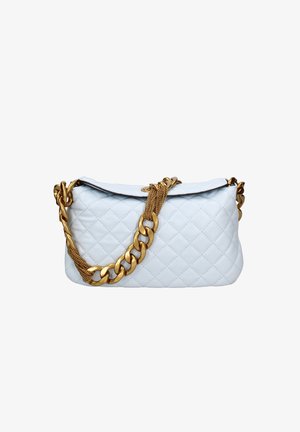 Borsa a tracolla in pelle bianca trapuntata con catena dorata. Presenta una chiusura a patta e una superficie testurizzata con motivi a diamante.