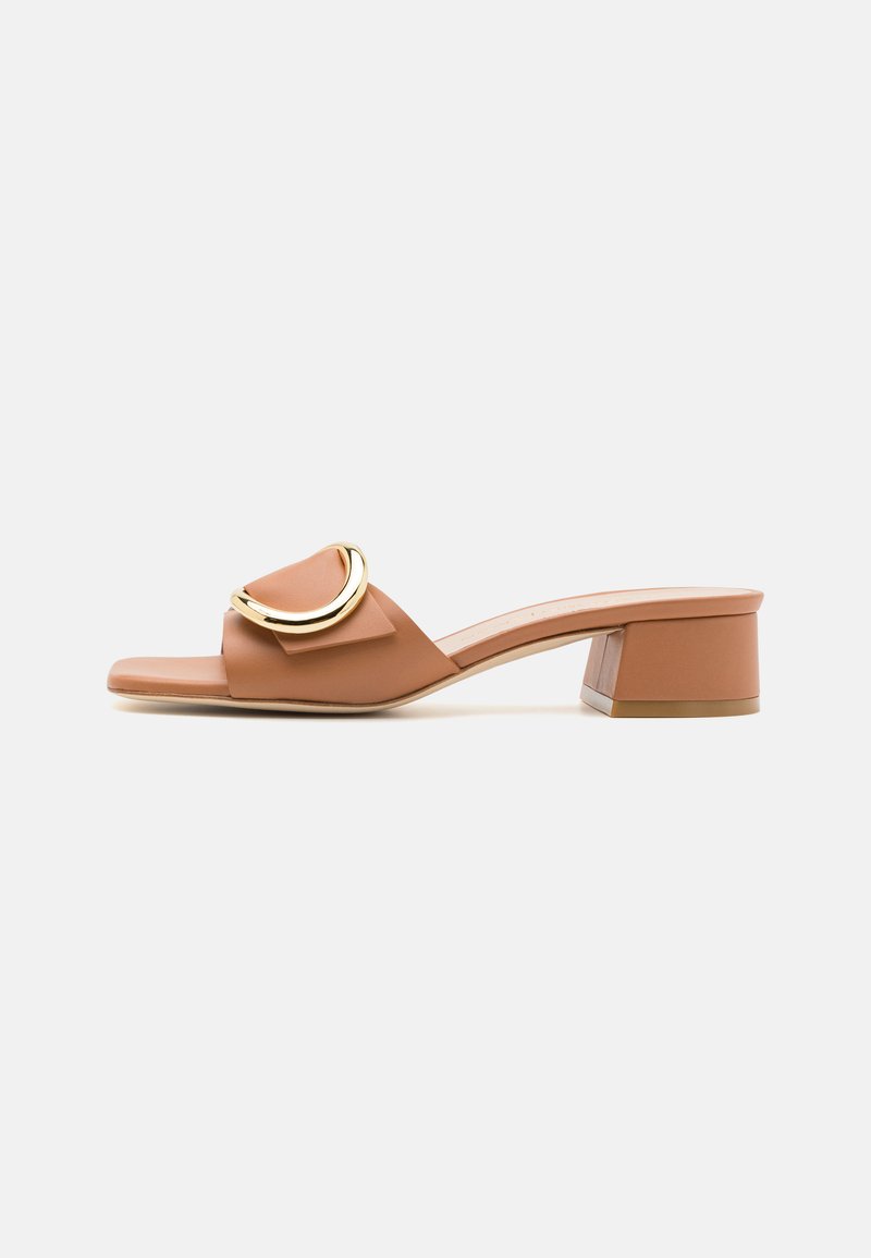 Stuart Weitzman BENNI SLIDE - Iešļūcenes - tan