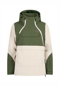Groene en beige pulloverjack met een capuchon, voorzak en zijritsen; gemaakt van een glad, waterdicht materiaal met ventilatiedetails.