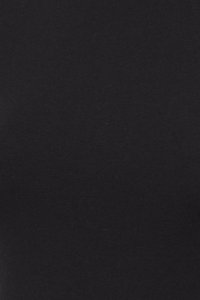 Schwarzer Baumwollstoff mit einer glatten, gleichmäßigen Textur; verfügt über ein figurbetontes Design ohne sichtbare Muster oder Hardware-Details.