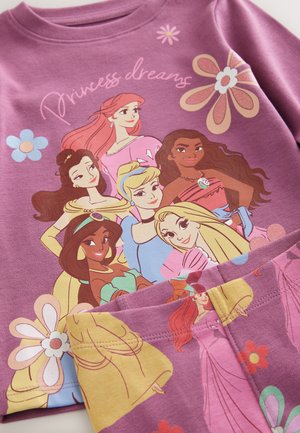 Next REGULAR FIT - DISNEY PRINCESS SNUGGLE SET - Nattøj sæt - purple