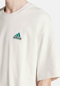 adidas Originals Marškinėliai su spaudiniu - cloud white