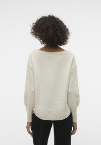 Vero Moda VMANJASTINNA LS GA EXC - Džemperis - birch