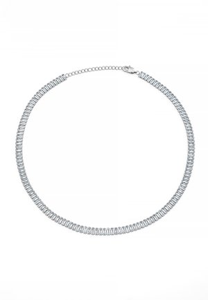 Collana a catena d'argento con pietre rettangolari trasparenti collegate in un motivo continuo e chiusura a moschettone su sfondo bianco.